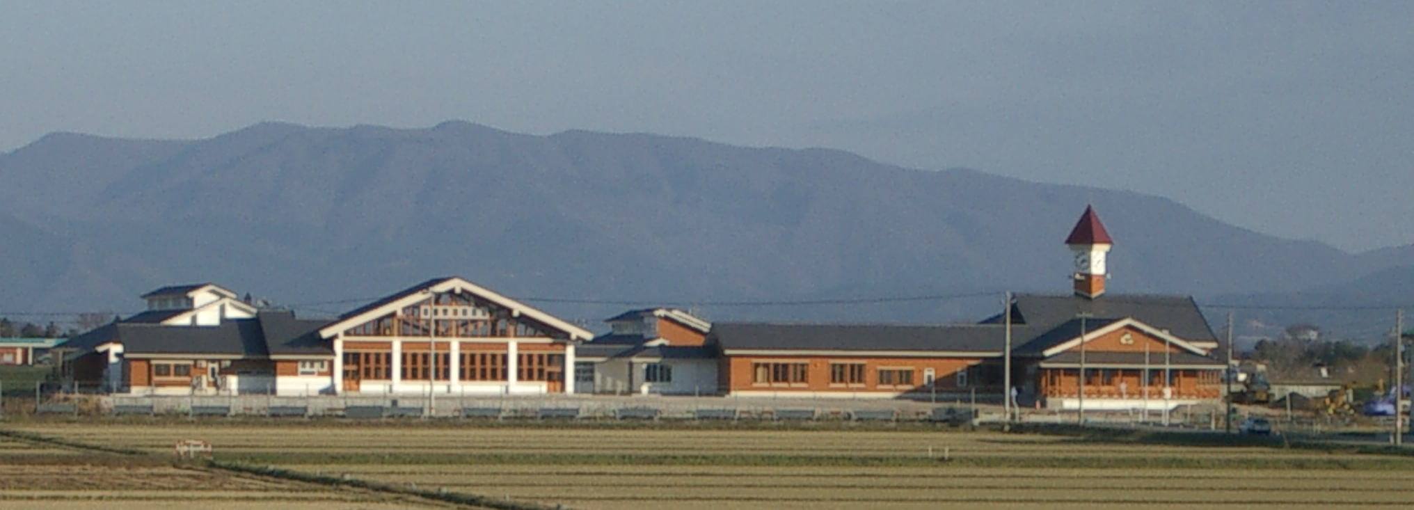 東郷小学校